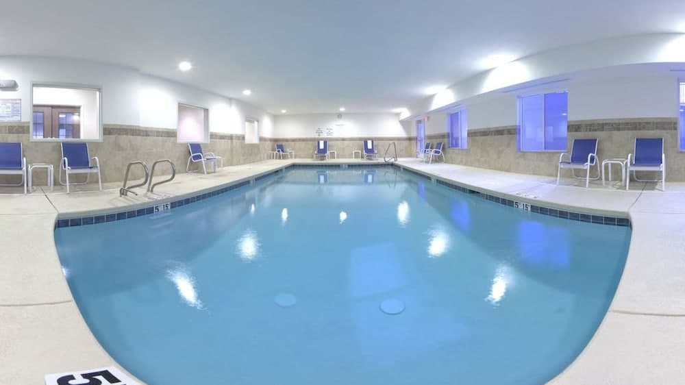 Holiday Inn Express And Suites Albuquerque Airport main