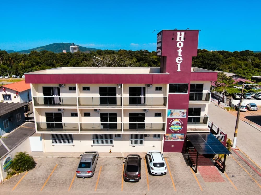 Hotel Rochamar main
