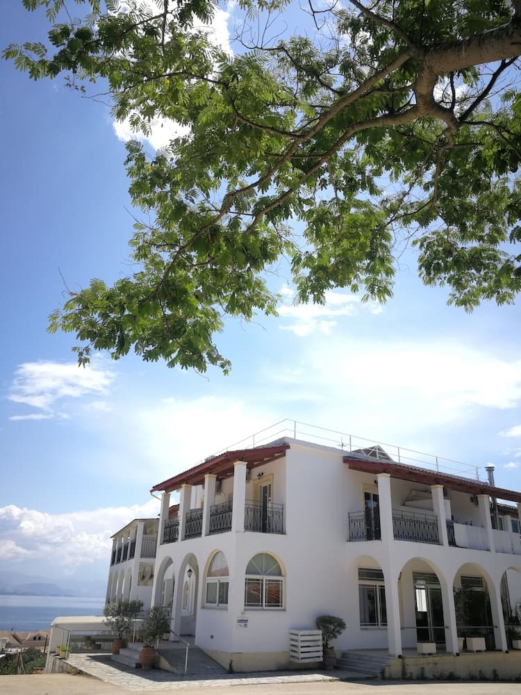 Hotel Yannis Corfu main