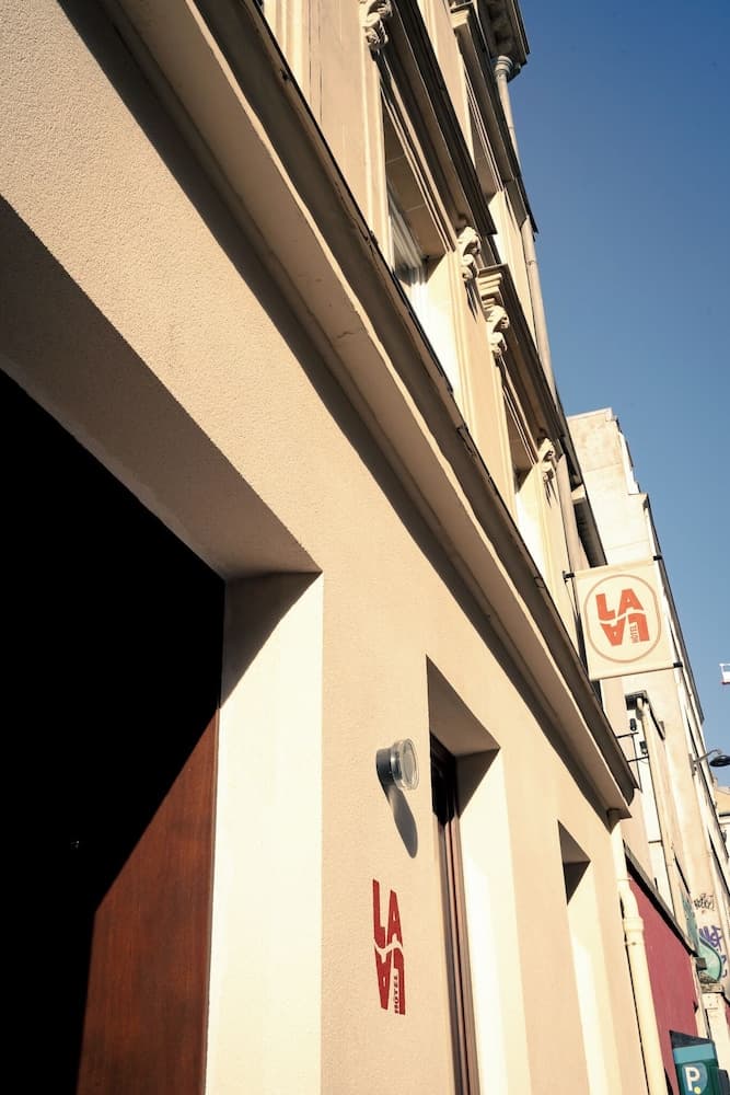 Hotel Camelia International main