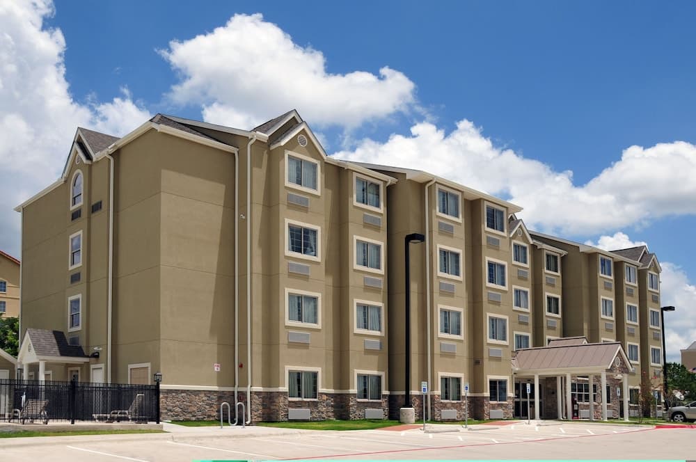 Microtel Inn & Suites by Wyndham Austin Airport main