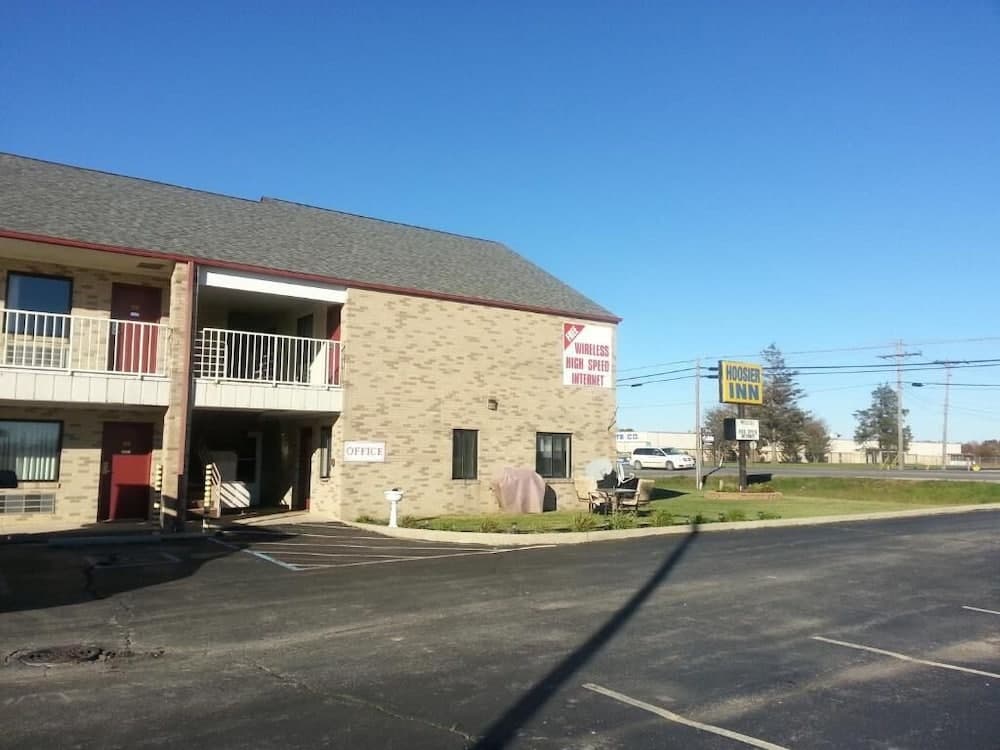 Hoosier Inn main