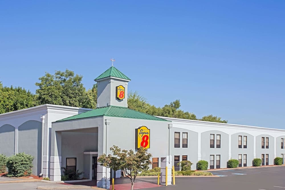 Super 8 By Wyndham Chattanooga/Hamilton Place main