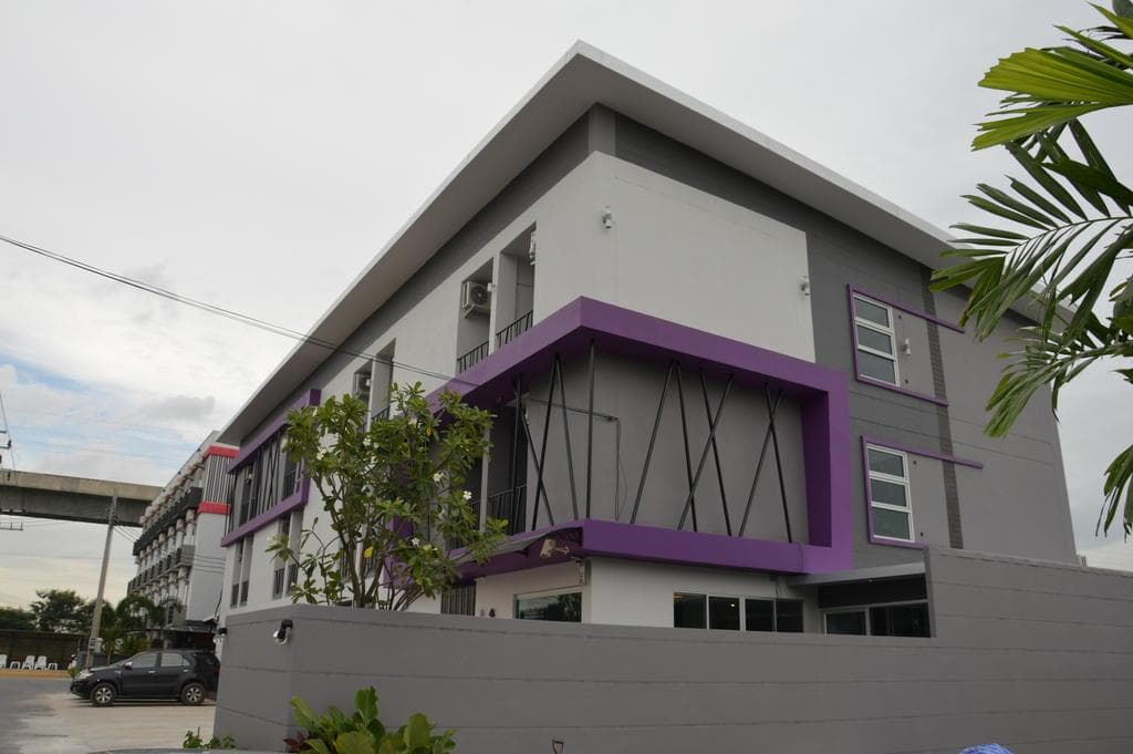 Airy Suvarnabhumi Hotel main