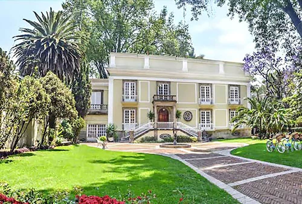 Mansion Papilio