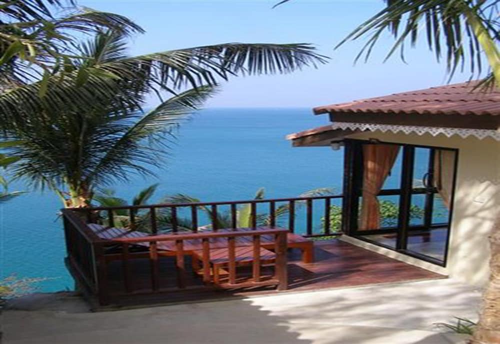 Chang Cliff Resort main