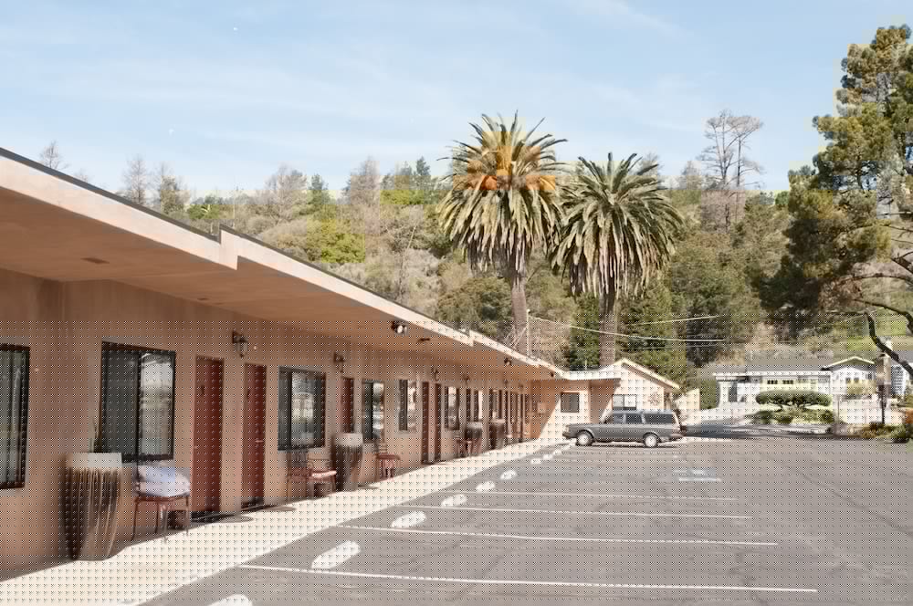 Cambria Palms Motel main