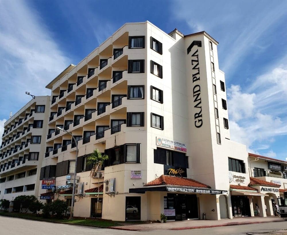 Grand Plaza main