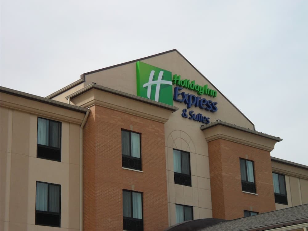 Holiday Inn Express Urbandale Des Moines main