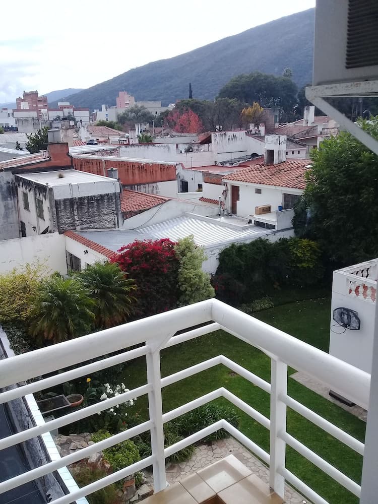 Marilian Apart main