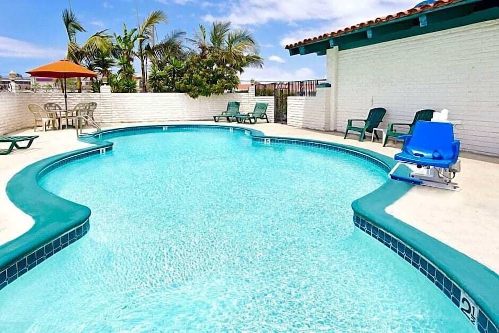 Sunset Inn Costa Mesa main