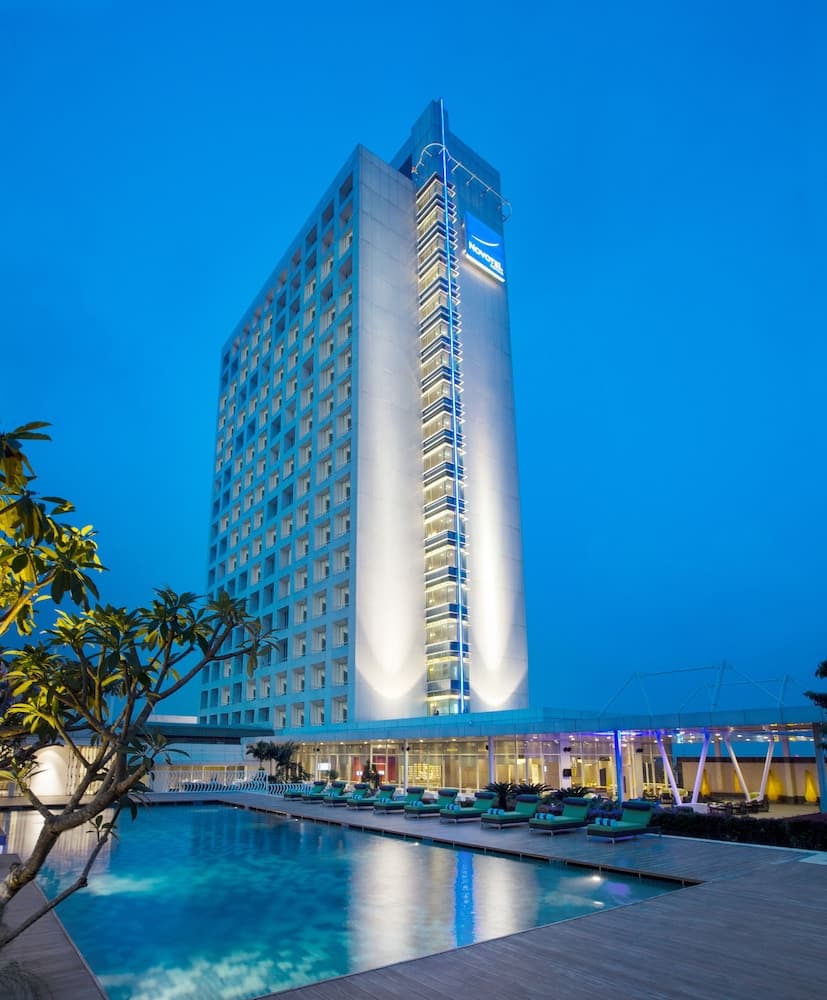 Novotel Tangerang main