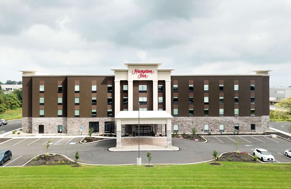 Hampton Inn Lebanon main