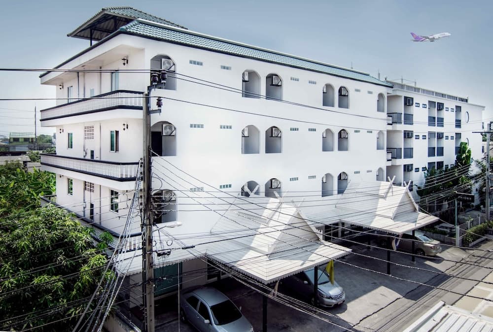 The Phoenix Bangkok main