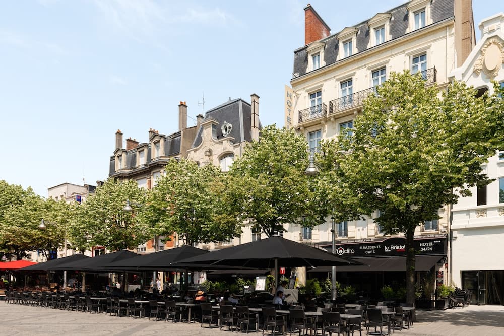 Hôtel Bristol (Hôtel Reims, Hôtel Reims Centre Place d'Erlon) main