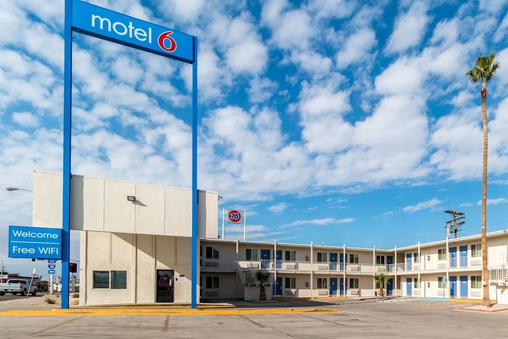 Motel 6 Blythe South main