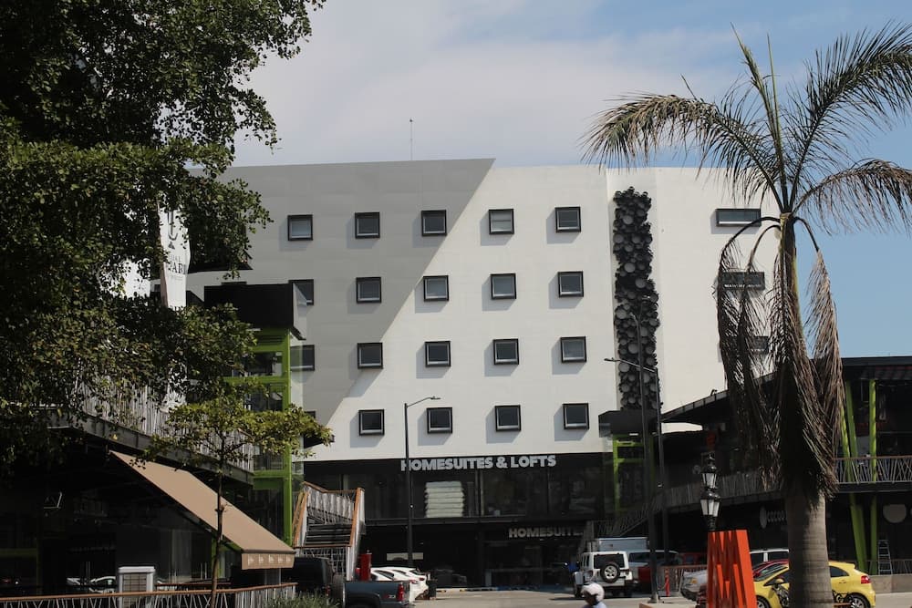 Homesuites Malecon main