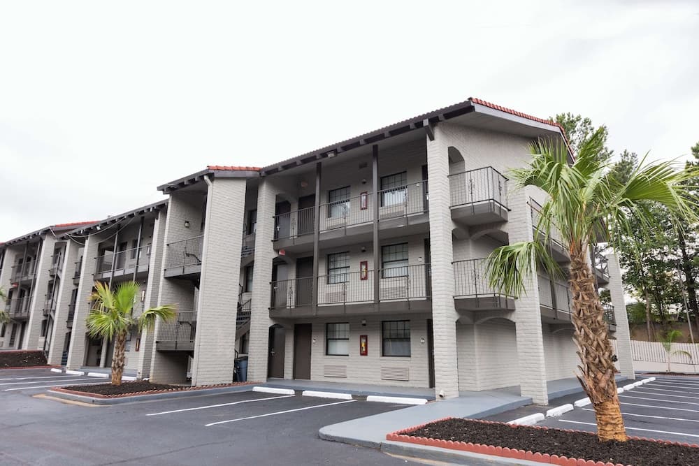Bhagat Hotels Stone Mountain Atlanta BW Signature Collection main
