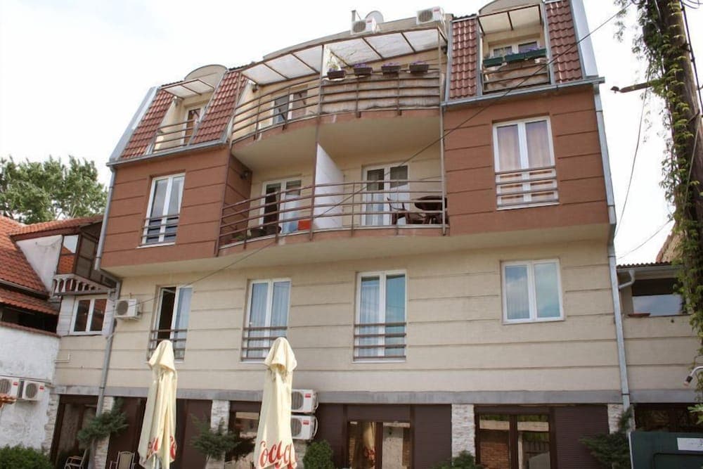 Vila Senjak main