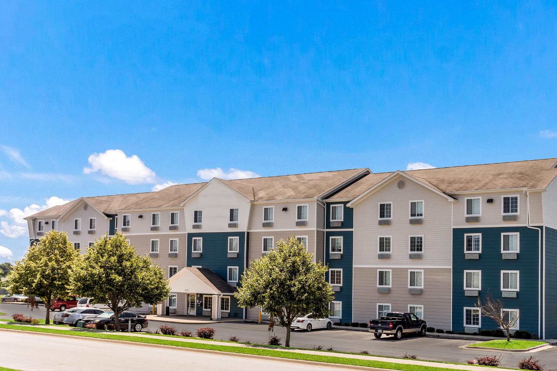 Extended Stay America Select Suites Cincinnati Sharonville main