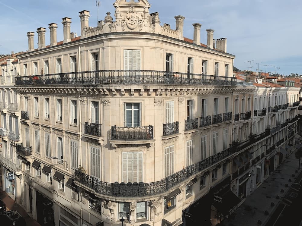 Hôtel Le Canberra main