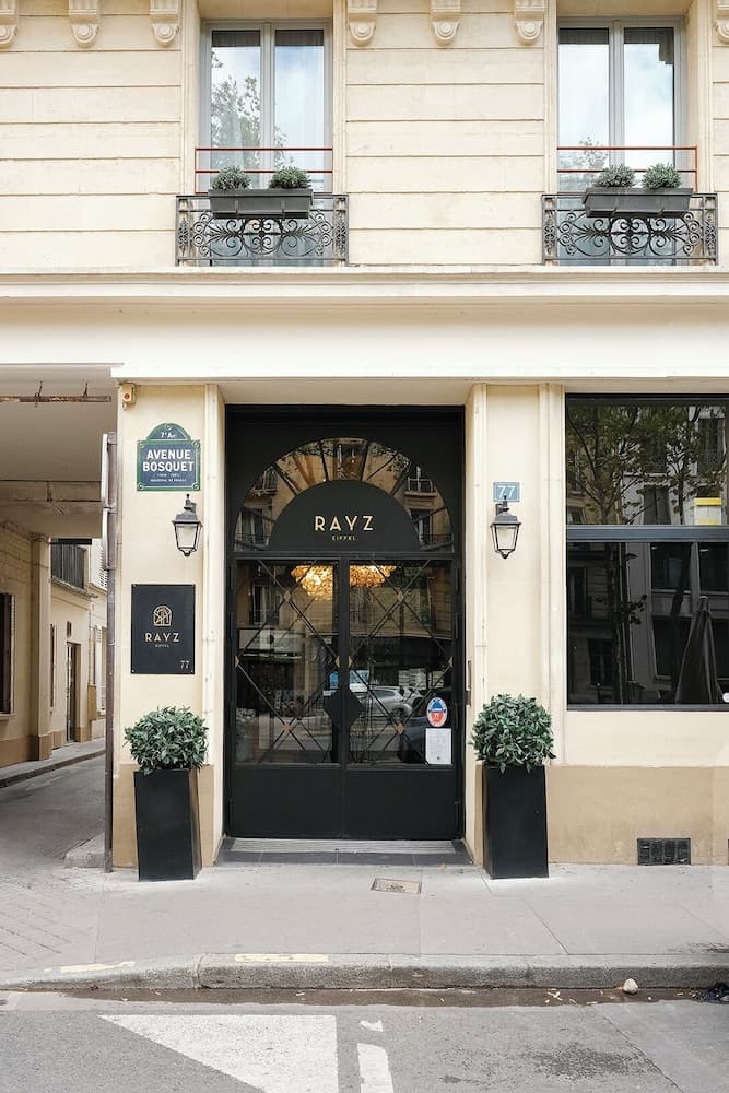 Rayz Eiffel