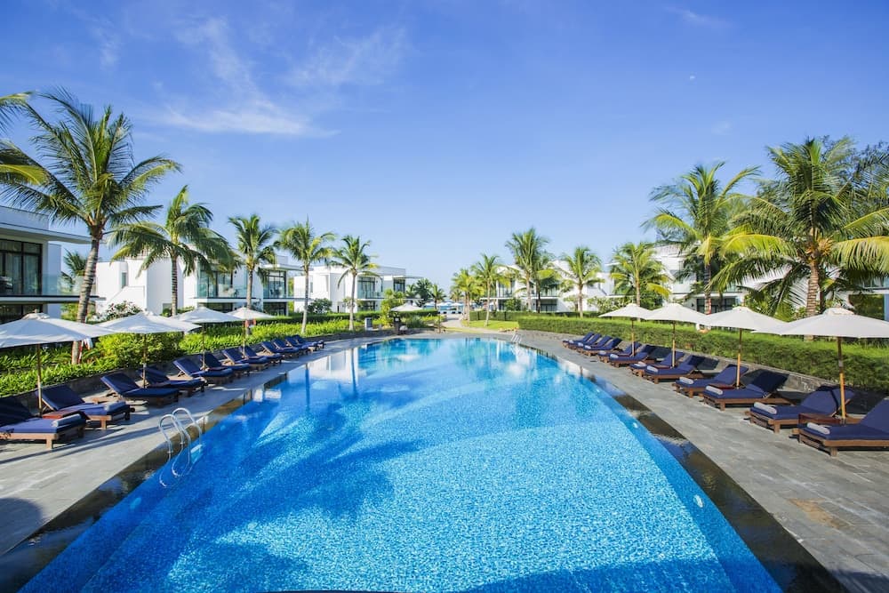 Meliá Danang Beach Resort main