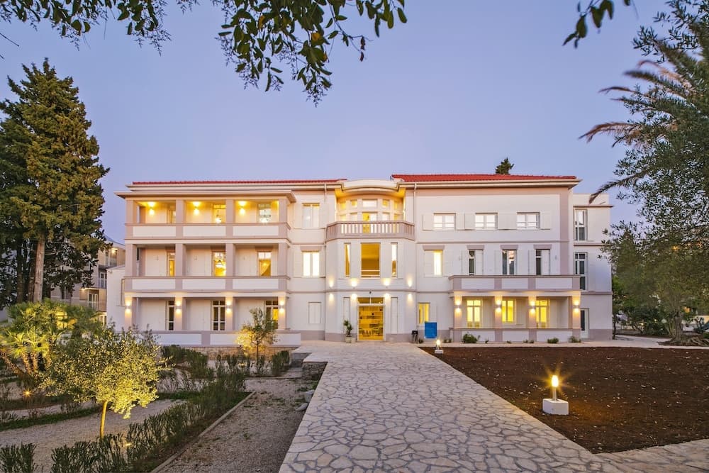 Aminess Port 9 Resort main