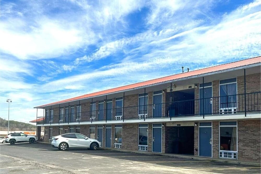 Regal Inn