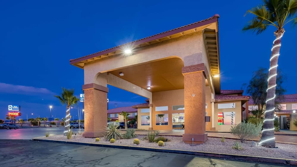 Best Western Desert Oasis main