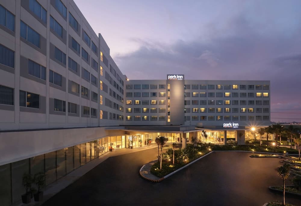 Park Inn By Radisson Clark main