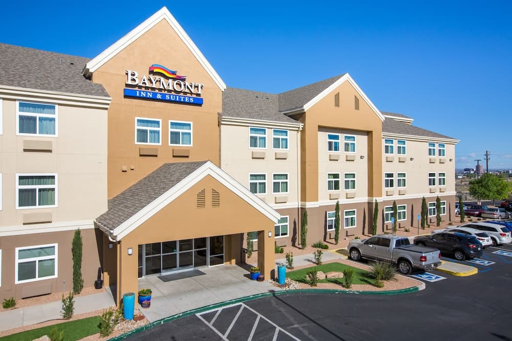 Baymont by Wyndham Albuquerque Airport main