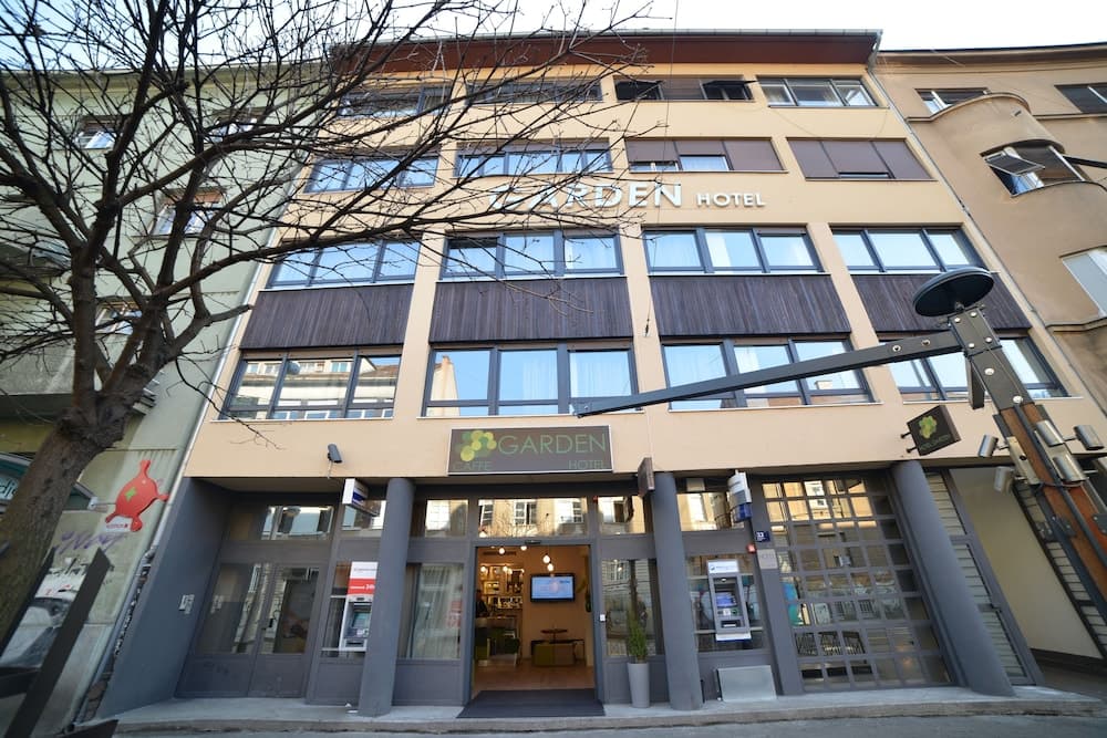 Garden Hotel main