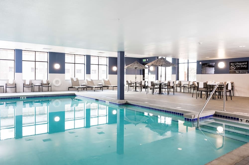 Hampton Inn & Suites La Crosse Downtown