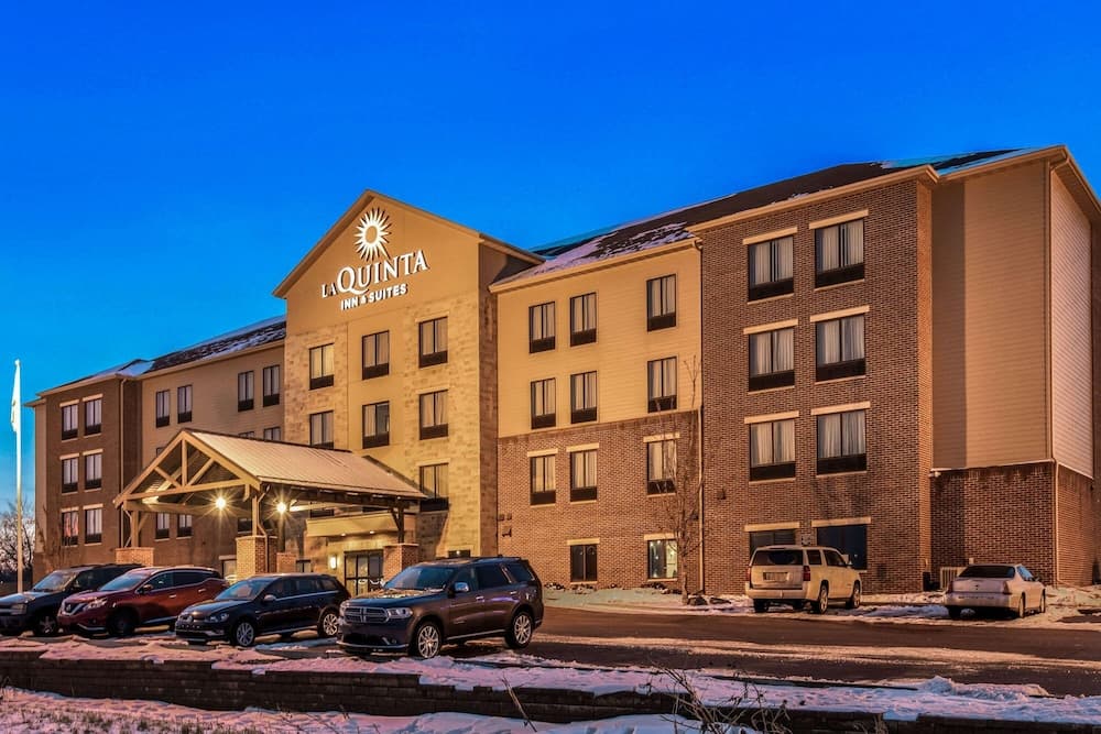 La Quinta Inn & Suites by Wyndham Sioux Falls main