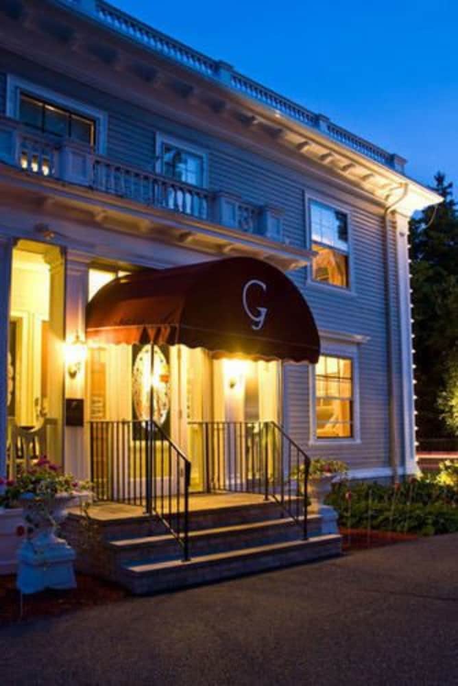 Gateways Inn & Restaurant main
