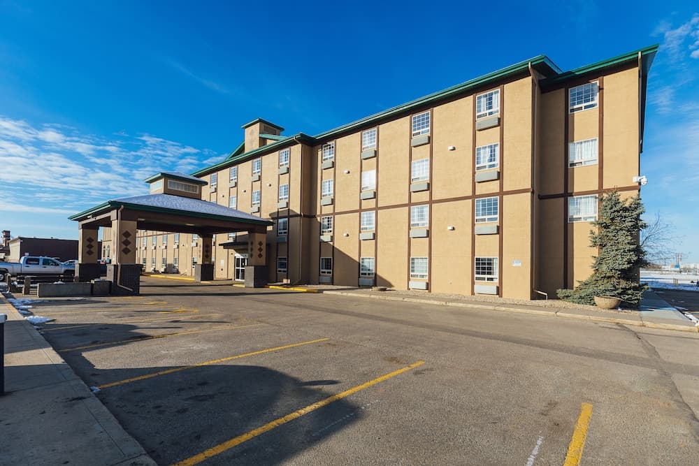 Service Plus Inn And Suites - Grande Prairie main