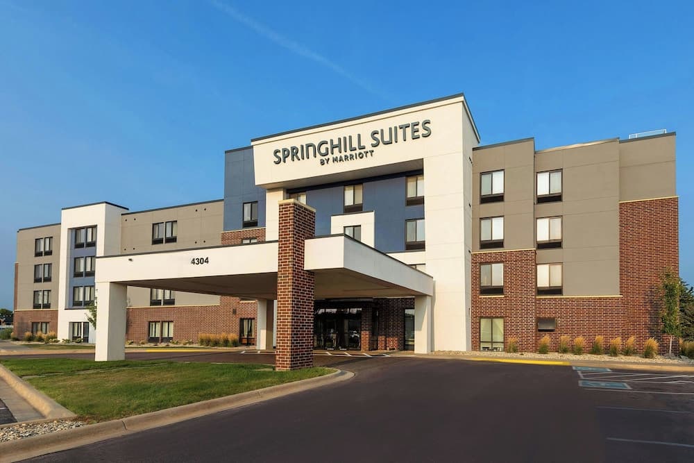 SpringHill Suites Sioux Falls main