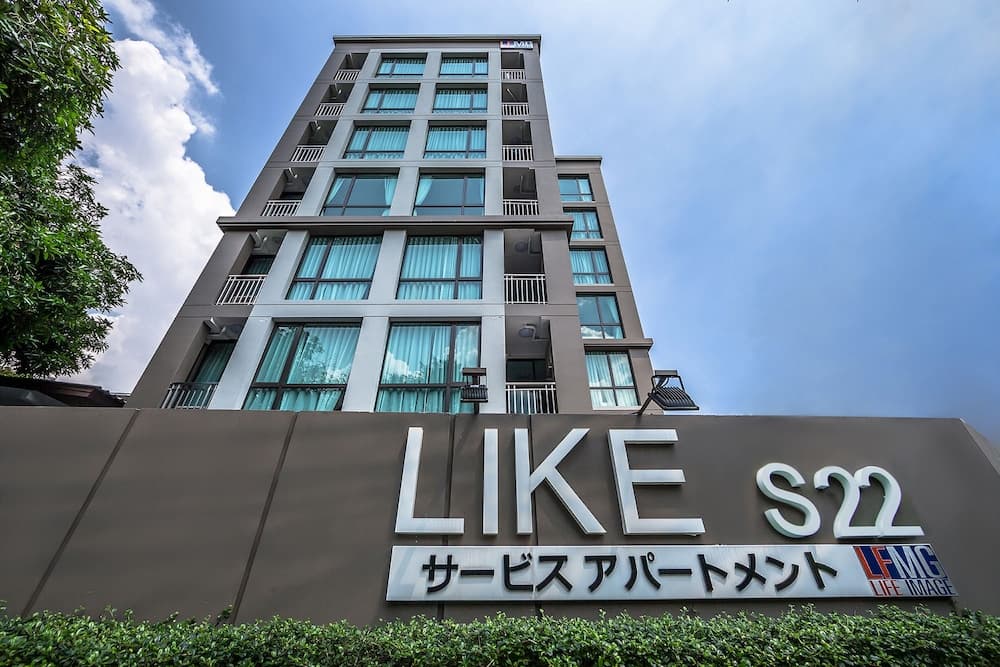 Like Sukhumvit 22 main