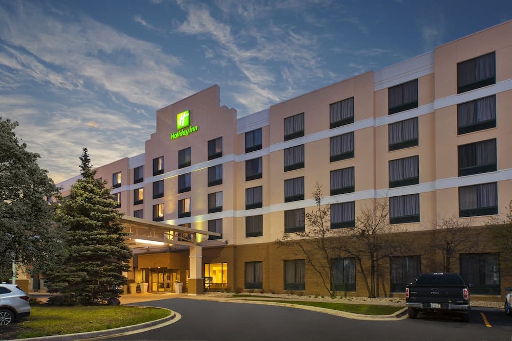 Holiday Inn Hotel & Suites Bolingbrook main
