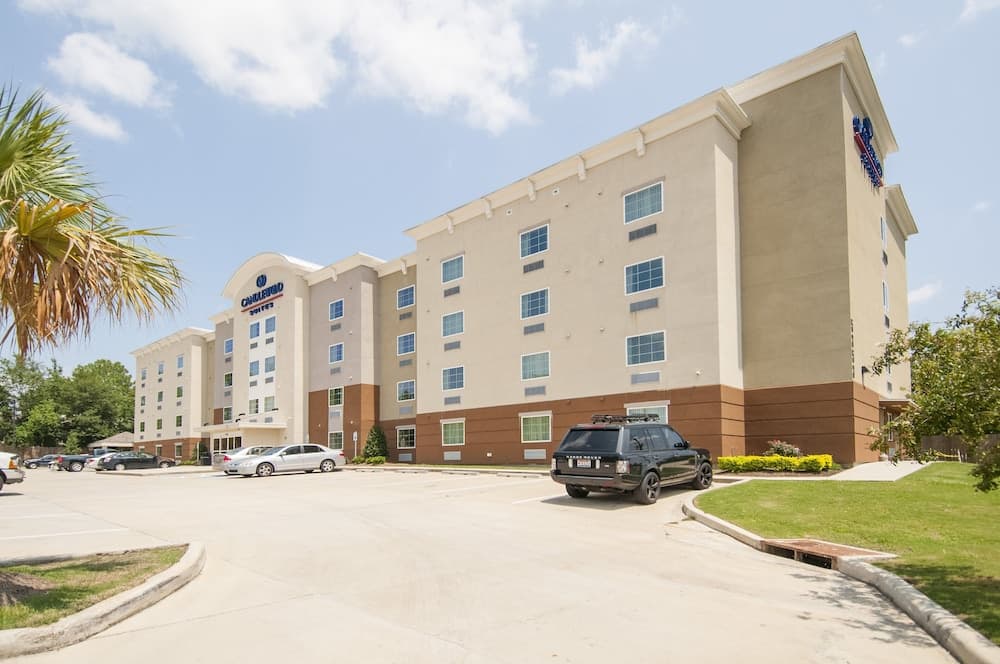 Candlewood Suites Baton Rouge College Drive main