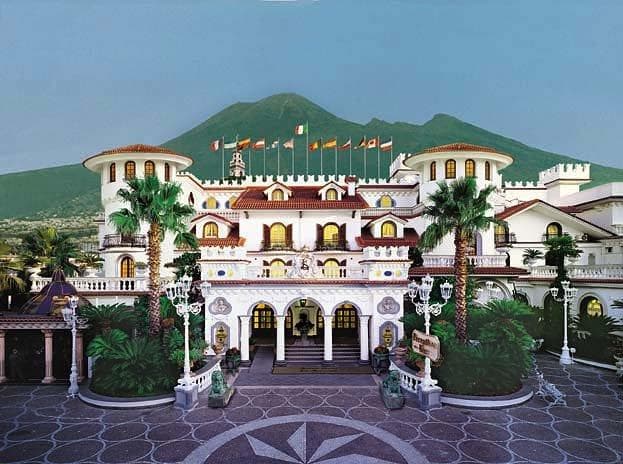 Grand Hotel La Sonrisa main
