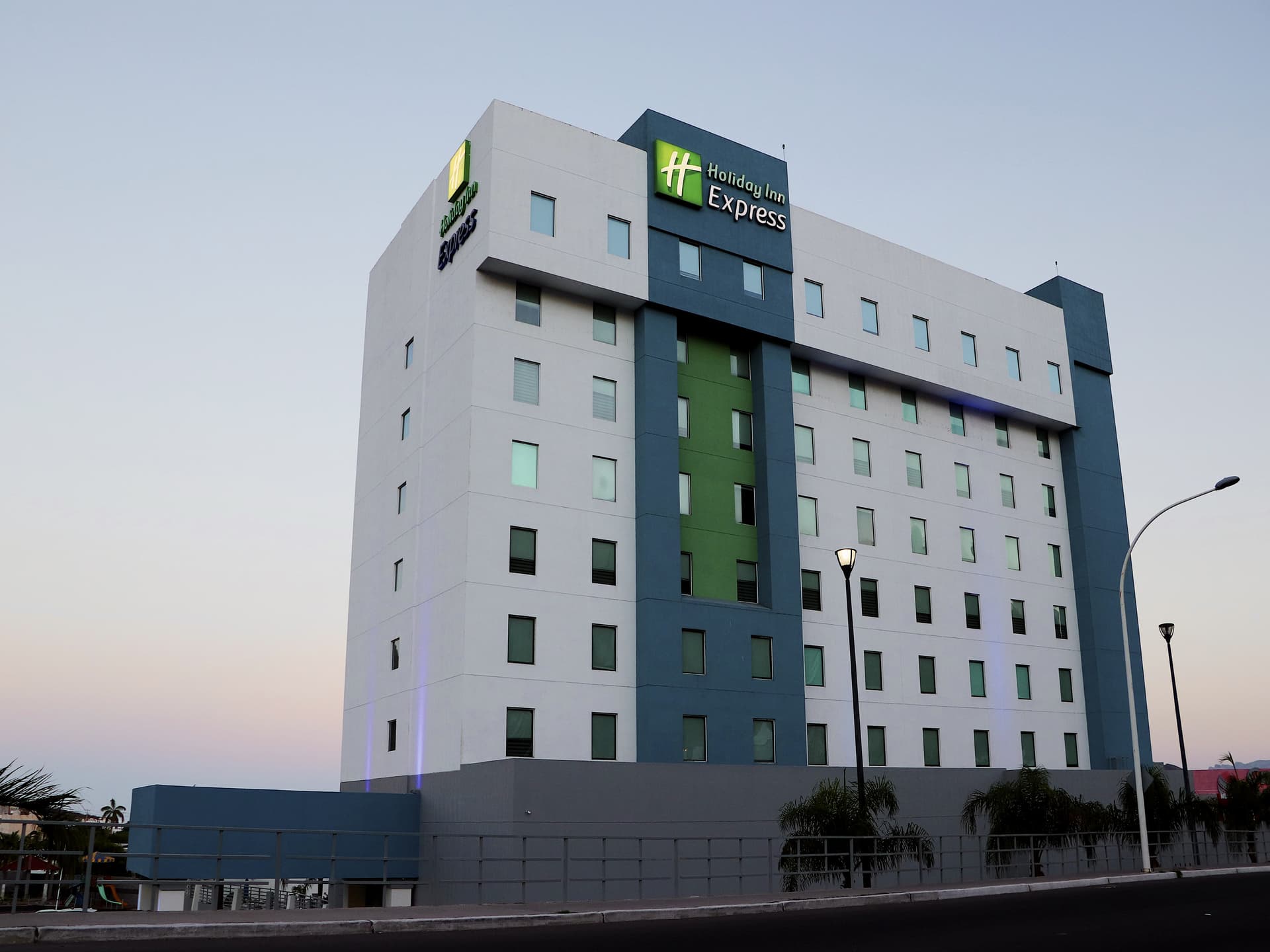 Holiday Inn Express Guaymas main
