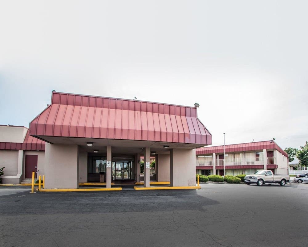 Red Roof Inn Reading main