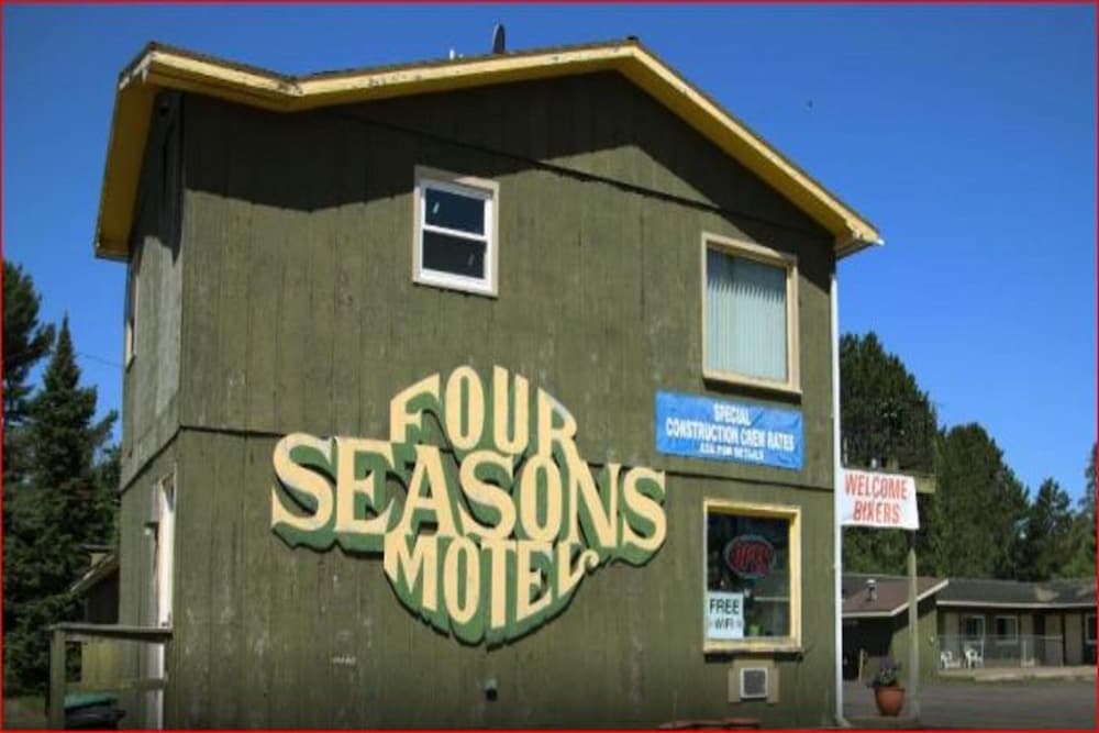Love Hotels Tomahawk By Oyo At Lake Mohawksin Wi main