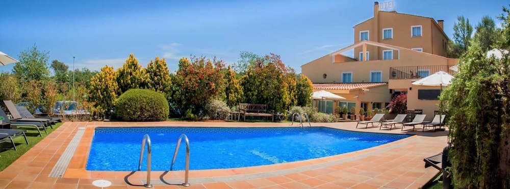 Hotel Costabella main