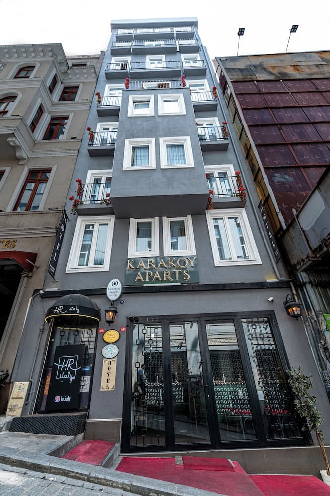 Karakoy Aparts main
