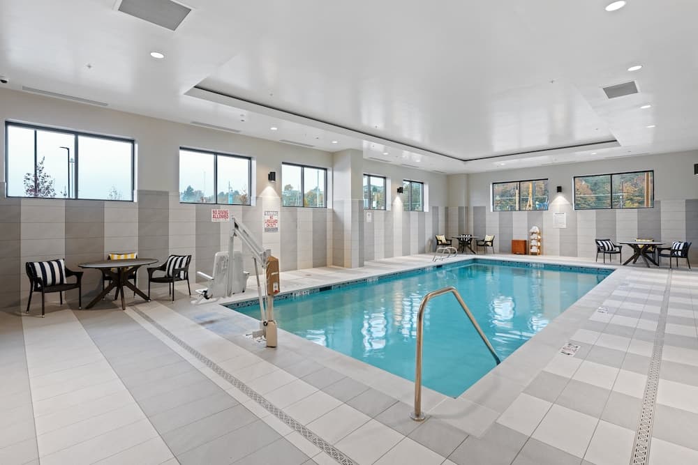 Hotel Indigo EVERETT - WATERFRONT PLACE main