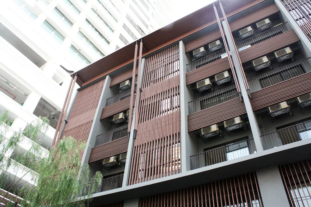 Sereine Sukhumvit 39 (Adults Only) main
