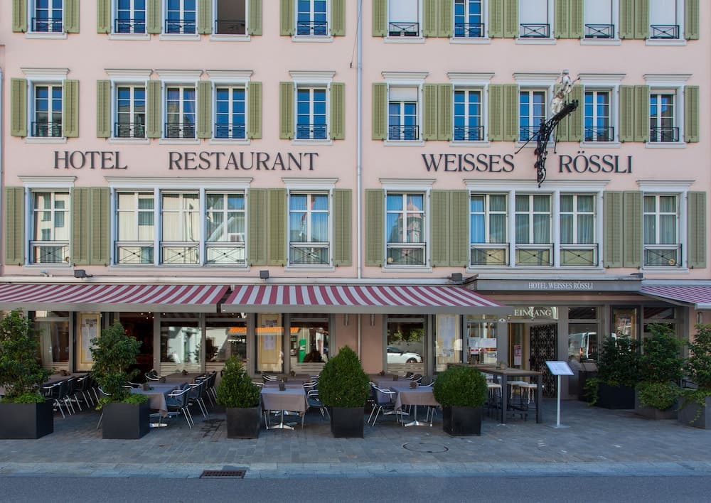 Hotel Weisses Rössli Brunnen main